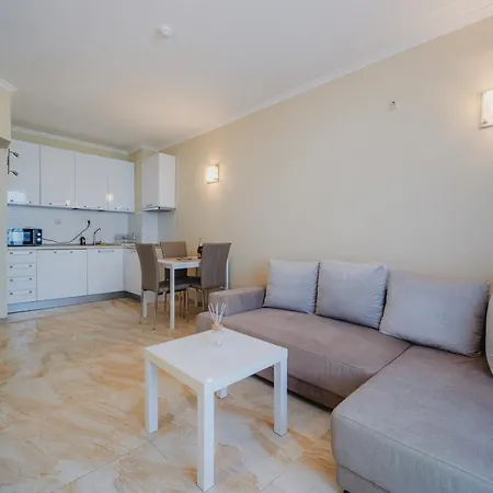 Seafront With Panoramic Terrace Apartament